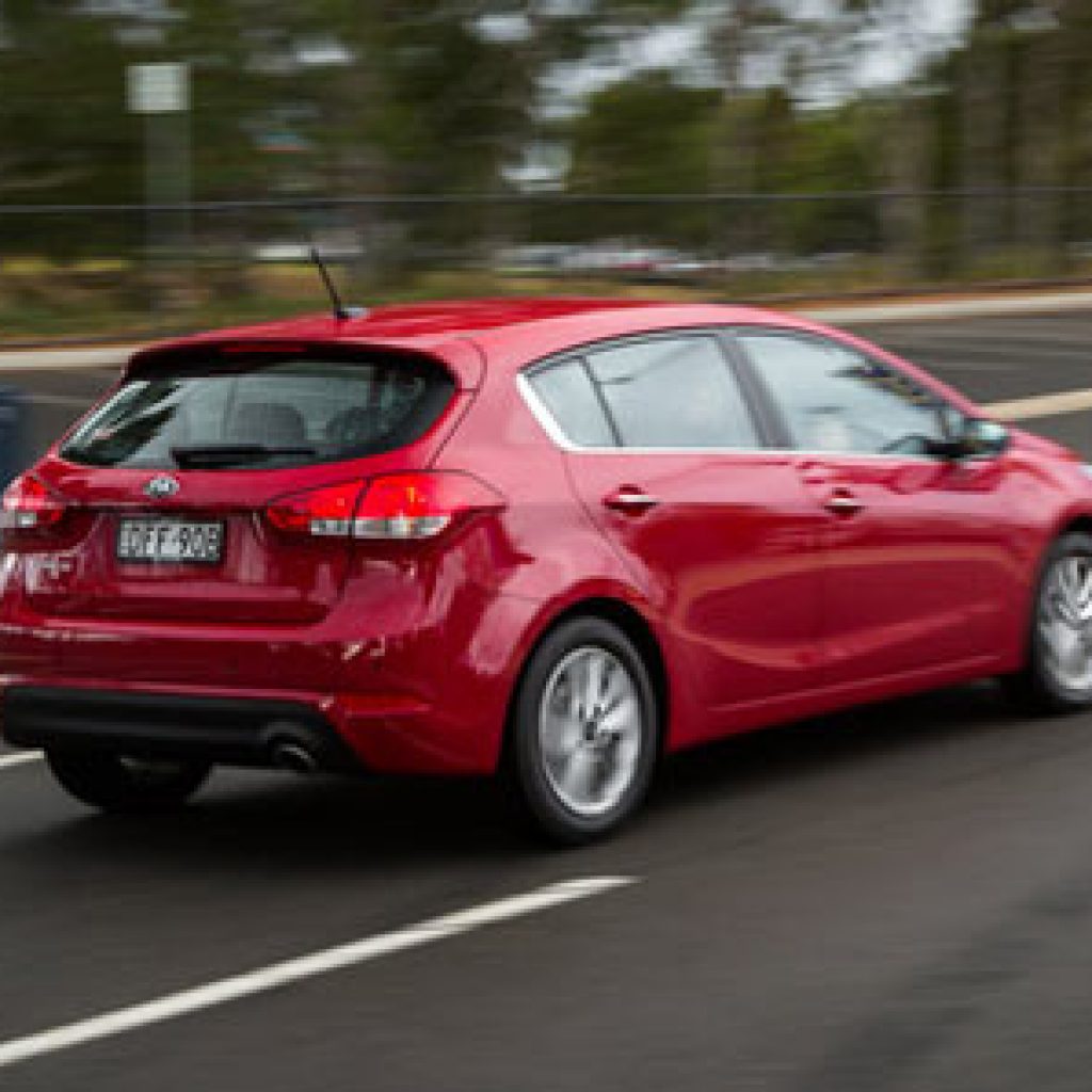 مبارزه به سبک کره‌ای‌ها؛ تقابل هیوندایی i30 SR و کیا سراتو Si