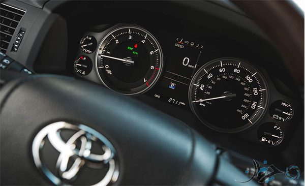 بررسی تویوتا لندکروزر ۲۰۱۶: سنگین وزن همه کاره!