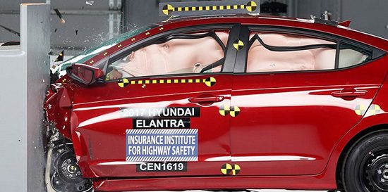 2017-hyundai-elantra-iihs-crash-test-0