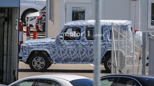 2017-mercedes-benz-g-class-spy-photo