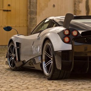 پاگانی بی سروصدا از نسخه رودستر هوآیرا رونمایی کرد