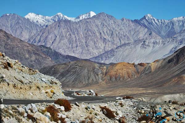 Road-Running-Through-Indian-Himalayas,-Ladakh,-India