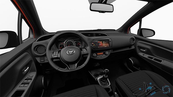 YARIS_MY16_INTDETAIL_orange_01_GEARSHIFSURROUND_Update_2_16122015