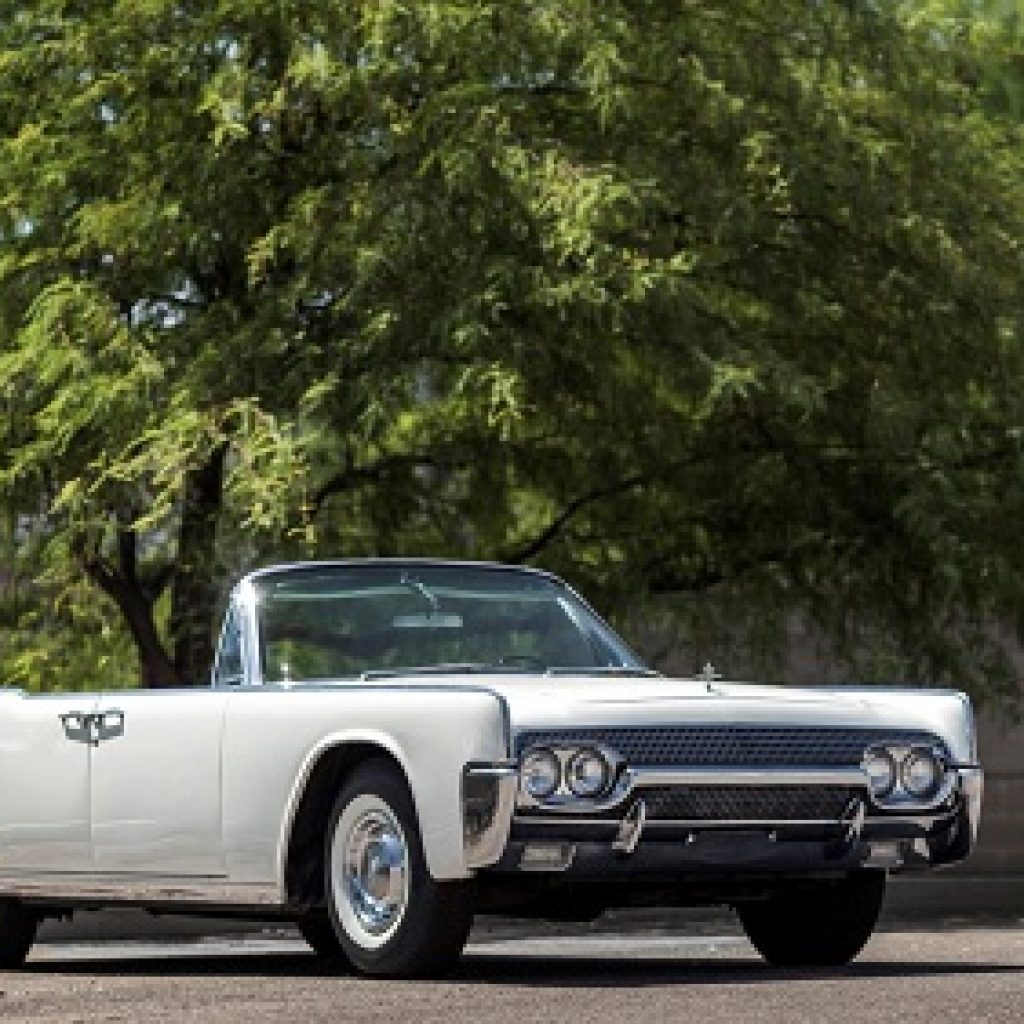 حراج خودروی خاص همسر جان اف کندی!