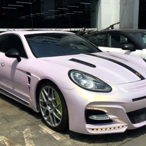 پورشه پانامرای صورتی طلایی در چین!