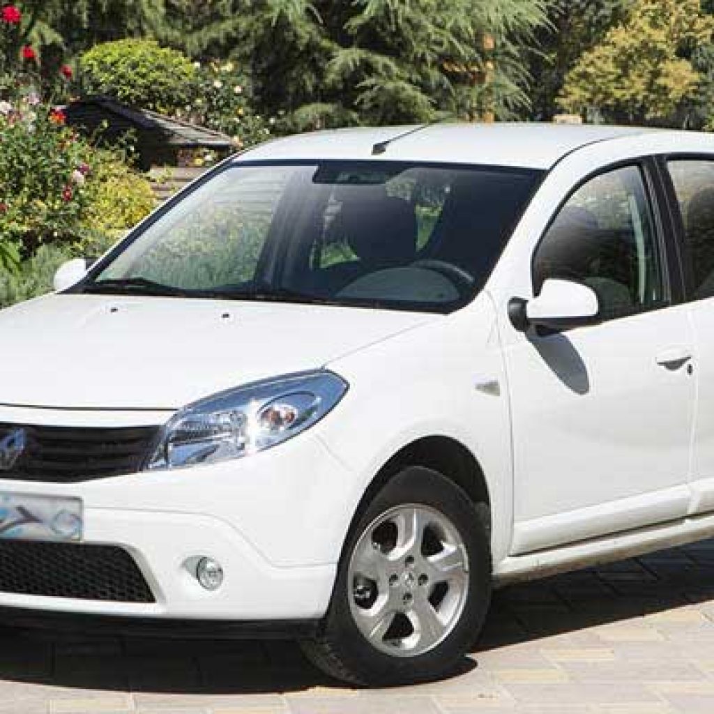 تجربه یک ساعت رانندگی با رنو ساندرو!