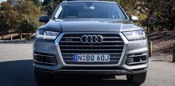 2016-Luxury-SUV-Comparo_Range-Rover-Sport-V-Jaguar-F-Pace-V-Porsche-Cayenne-V-Volvo-XC90-V-BMW-X5-V-Audi-Q7-V-Lexus-RX350-V-Merc-GLE250d-44