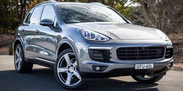 2016-Luxury-SUV-Comparo_Range-Rover-Sport-V-Jaguar-F-Pace-V-Porsche-Cayenne-V-Volvo-XC90-V-BMW-X5-V-Audi-Q7-V-Lexus-RX350-V-Merc-GLE250d-90