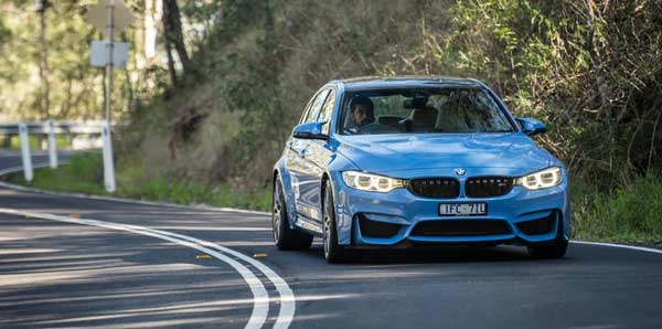 2017-BMW-M3-Competition-Pack-2