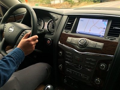 2017-Nissan-Armada-Drive-11