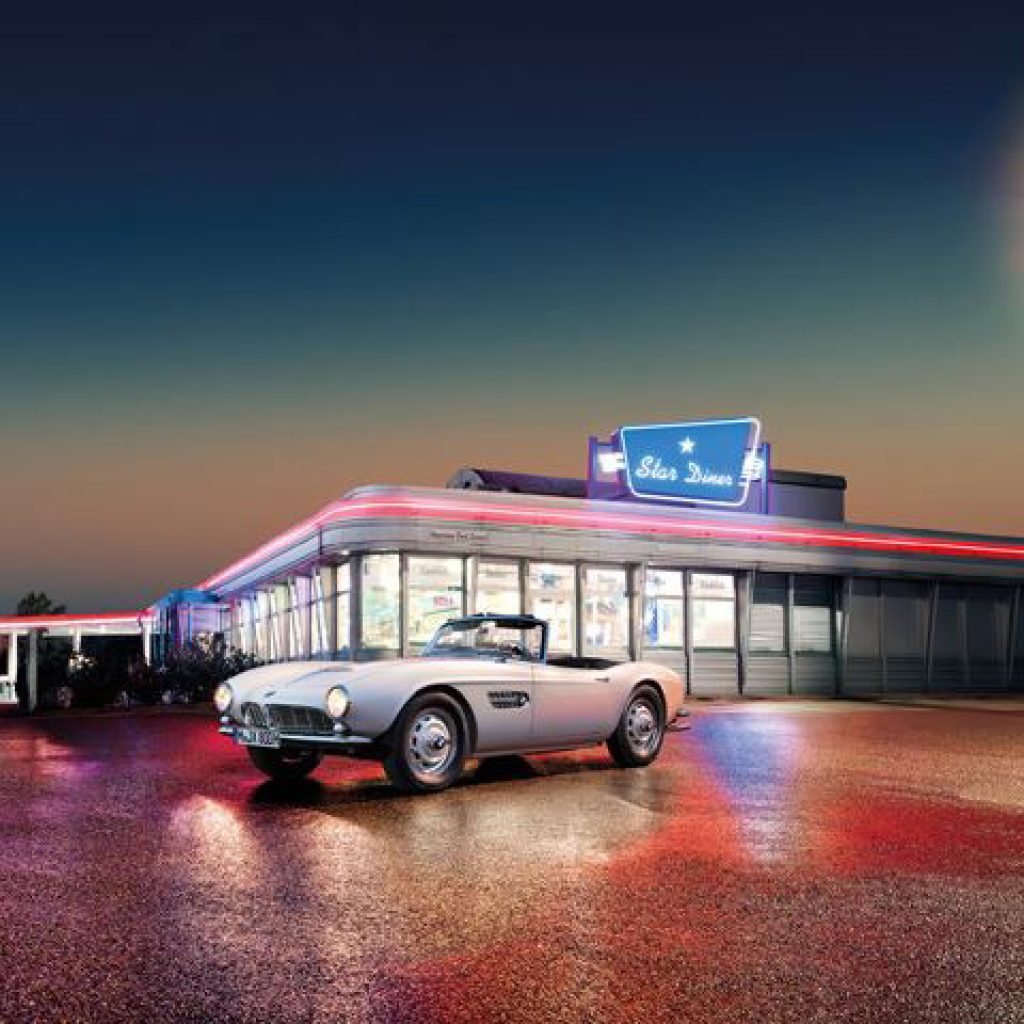 بازسازی تمام عیار یک بی‌ام‌و 507 خاطره انگیز!