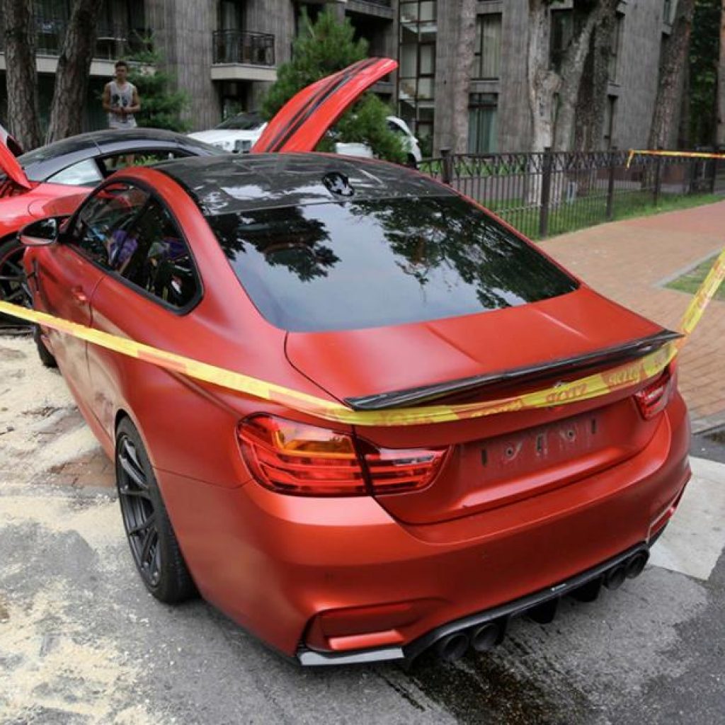 تصادف بی‌ام‌دبلیو M4 و فراری کالفرنیا، مشت آلمانی بر بدن ایتالیایی!