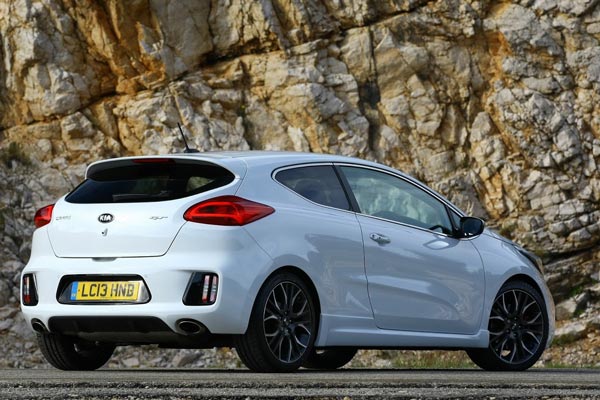 Kia-proceed-GT-UK-6[2]