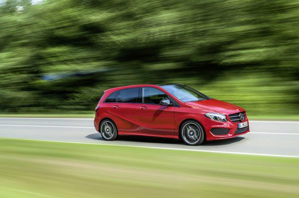Mercedes-Benz-B250-4Matic-11-679x452