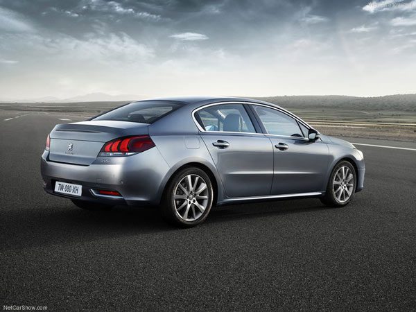 Peugeot-508-2015-800-15