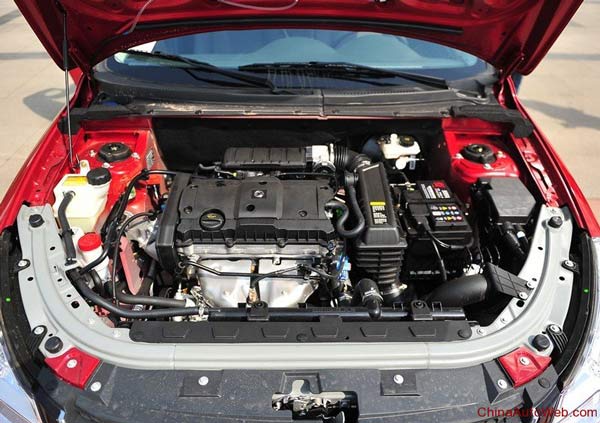 dongfeng-fengshen-s30-2013-013