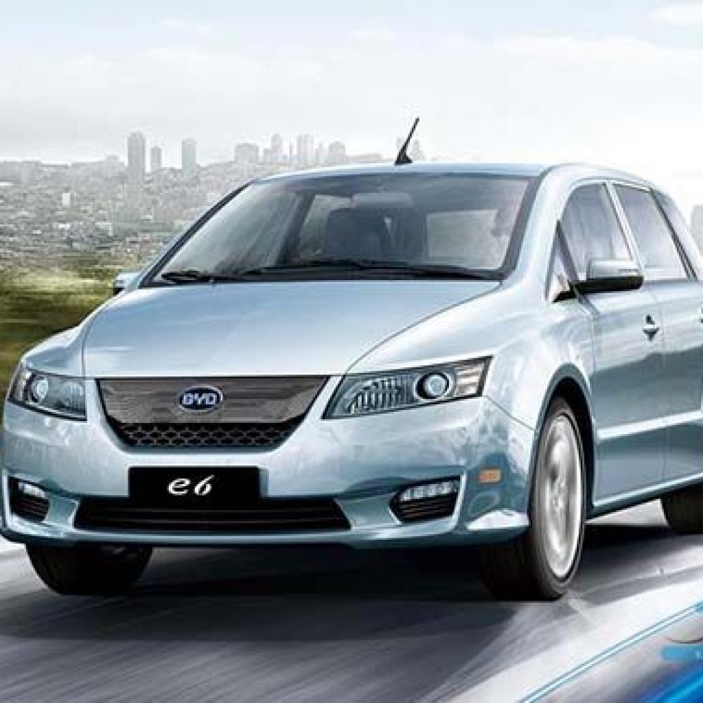 نگاهی کوتاه به BYD E6؛ ون الکتریکی در راه ایران!