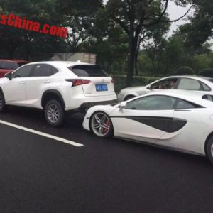 تصادف مک‌لارن 570S و لکسوس NX