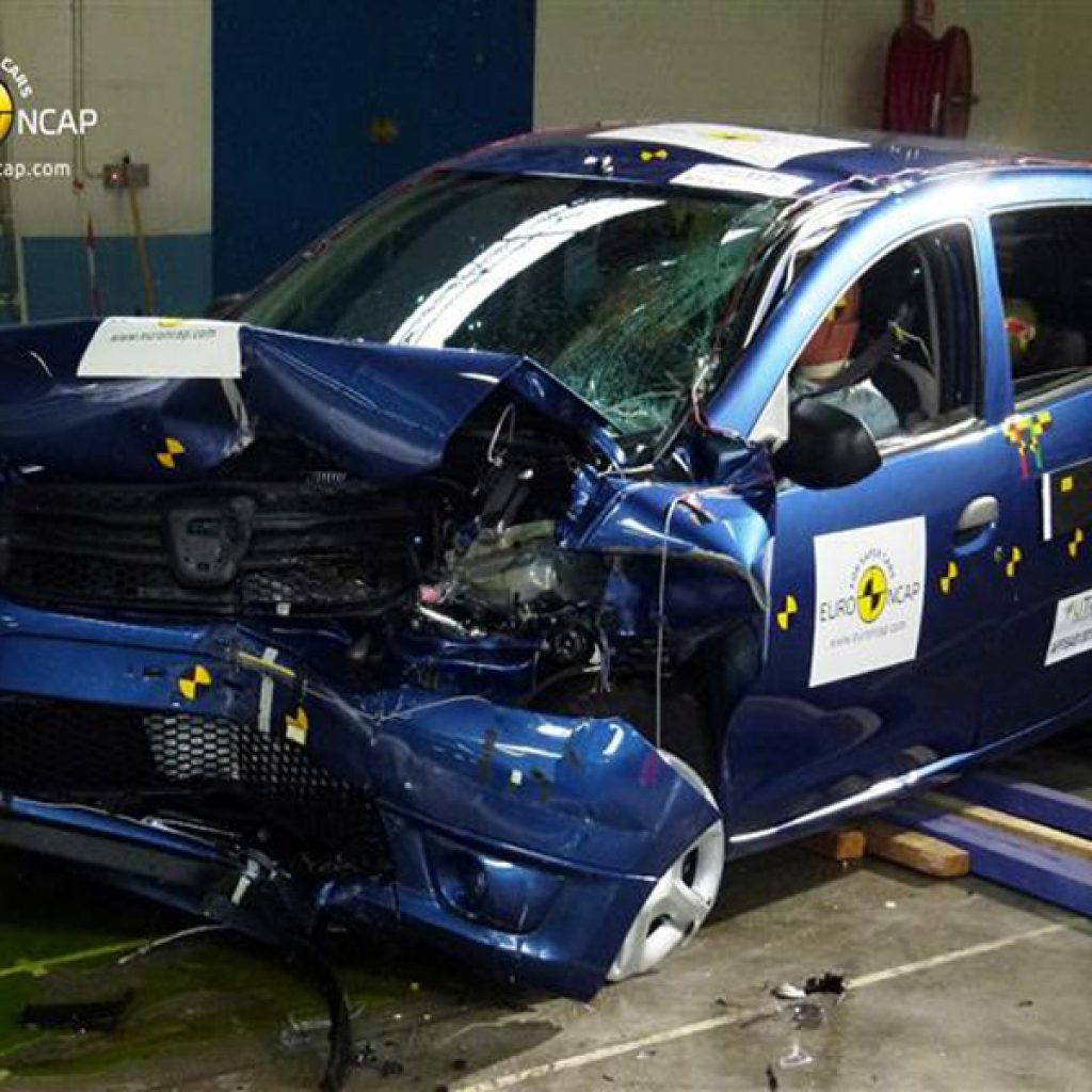 تست تصادف رنو ساندرو را ببینید!