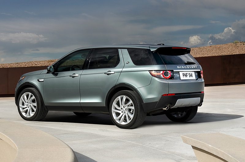 2015-land-rover-discovery-sport-rear-three-quarter