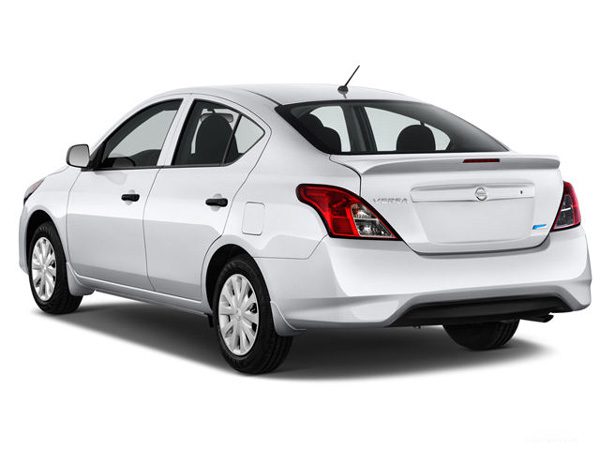 2015_nissan_versa_angularrear