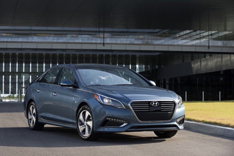 2016-hyundai-sonata-hybrid_100511443_m