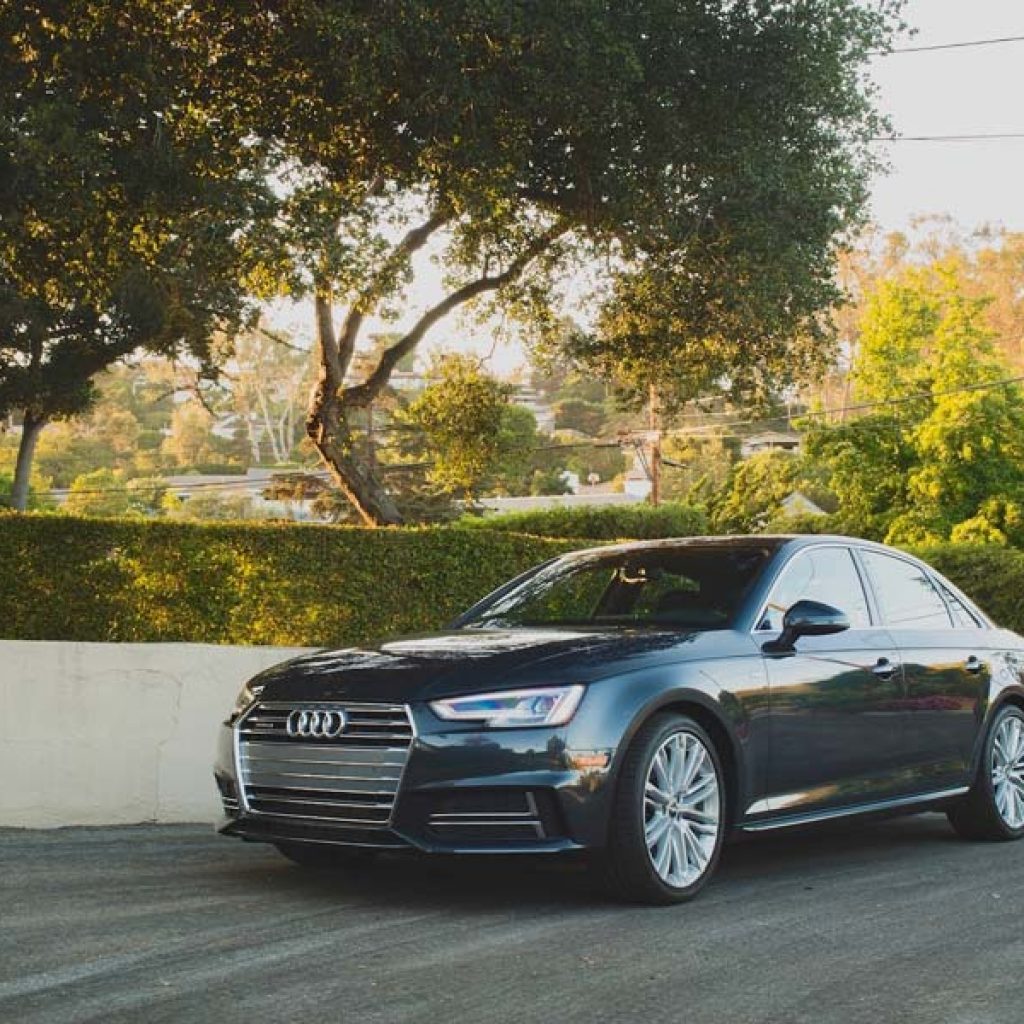 آئودی A4 کواترو 2017 به آپشن جعبه دنده دستی هم مجهز شد!