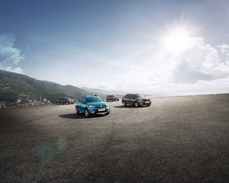 2017-dacia-sandero-logan-facelift-paris-2