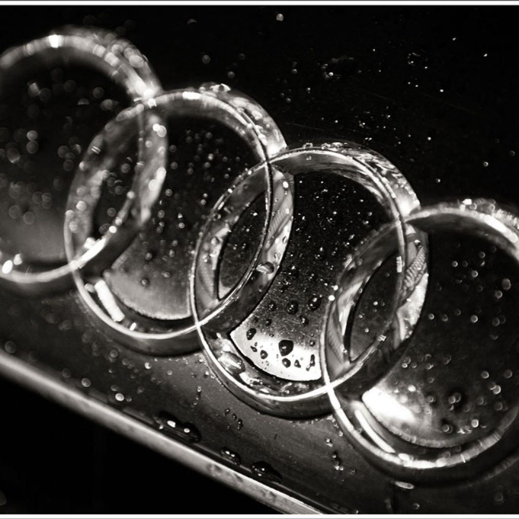 استفاده نمایندگی‌های آئودی از هدست‌های واقعیت مجازی برای فروش خودرو!