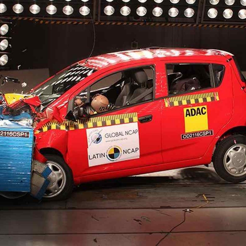 چرا این خودروهای شورولت در تست تصادفات NCAP نمره صفر ستاره می‌گیرند؟!