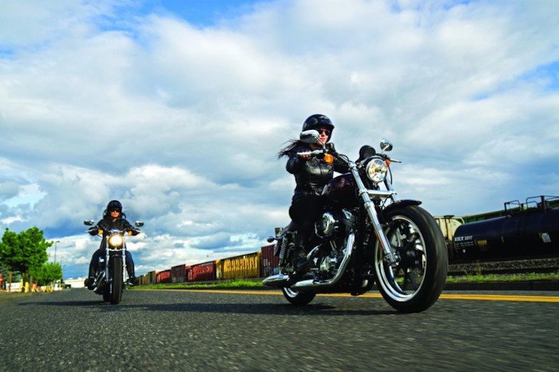 harley-davidson-sportster-xl-1200-women-e1430744425162