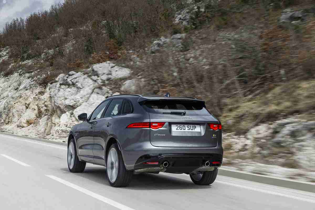 jaguar-f-pace-2