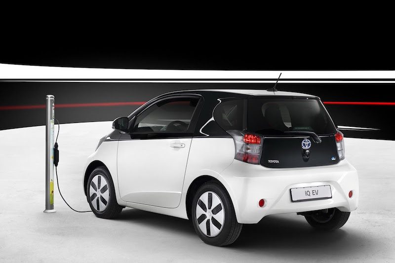 toyota-iq-ev-53