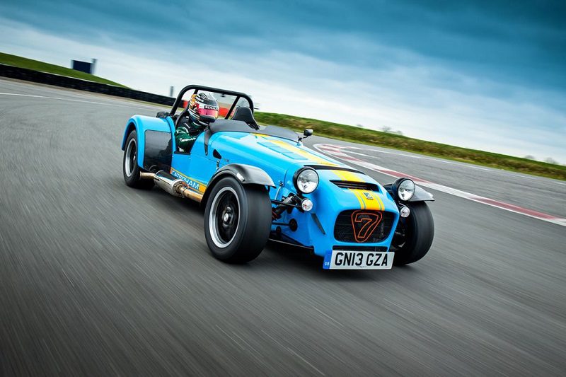 caterham-seven-620-r-16