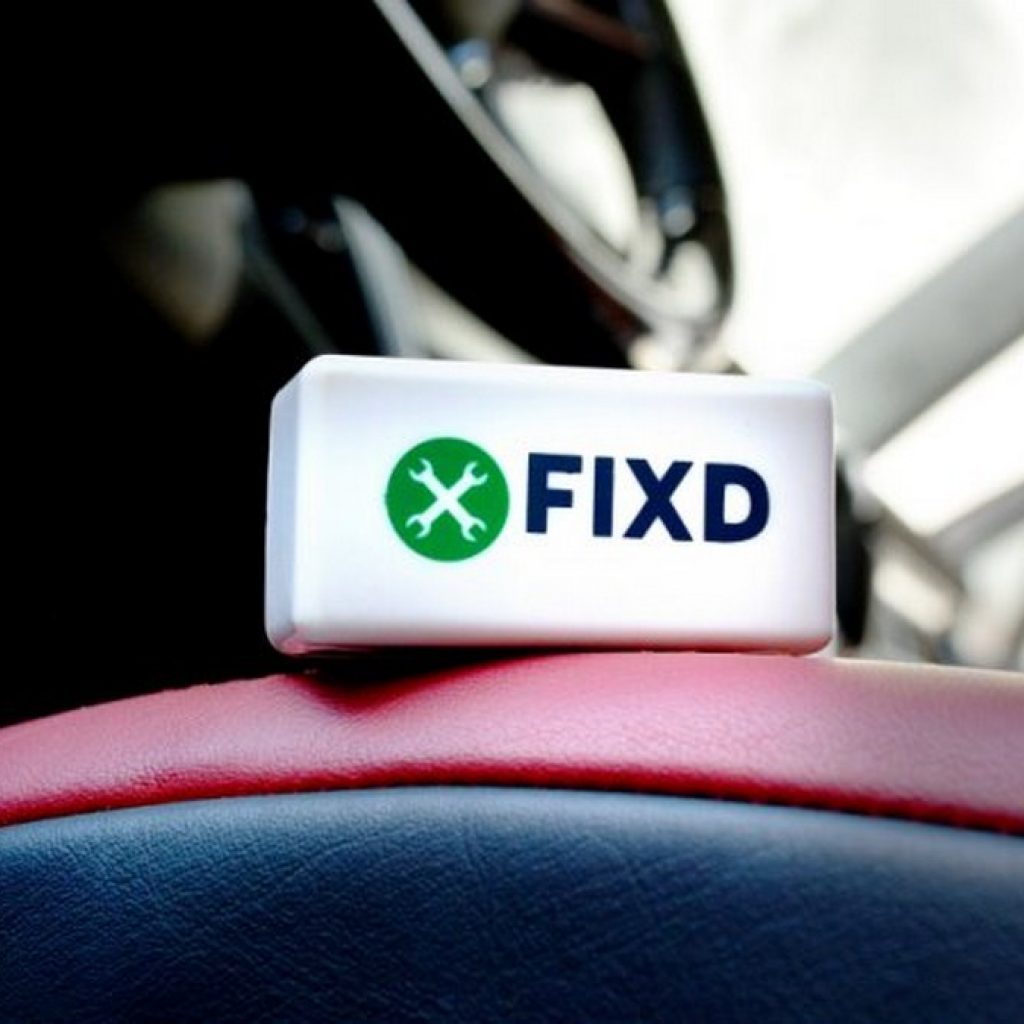 با استفاده از سنسور FIXD در هزینه تعمیر خودروی خود صرفه‌جویی کنید!
