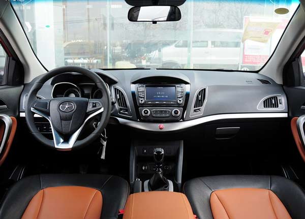 بررسی ارزش خرید جک S5 کارکرده دستی و اتوماتیک؛ میان سال کرمان موتور همچنان ارزش خرید دارد؟