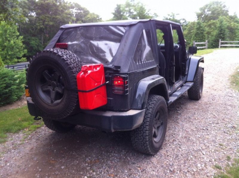 jerrycan_2-e1433347853483