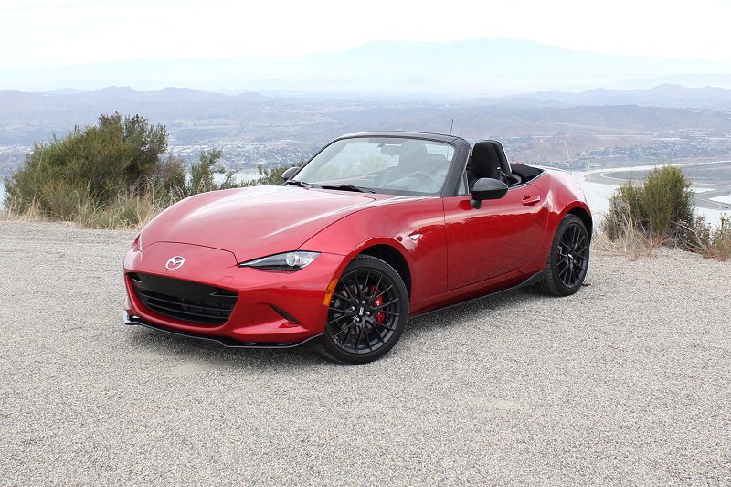 2016-mazda-mx-5-miata-front-angle