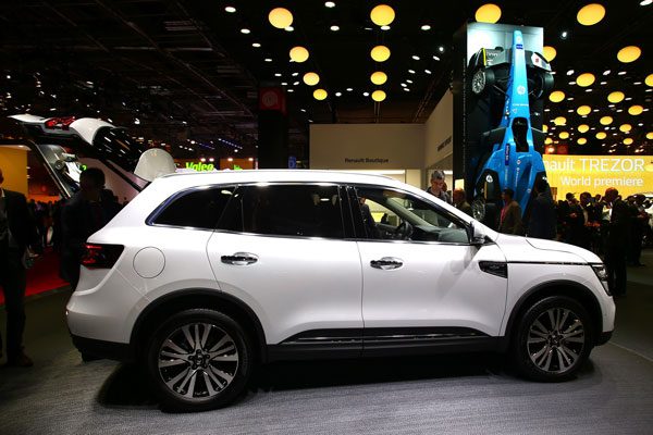 2016-renaultkoleosparis-03