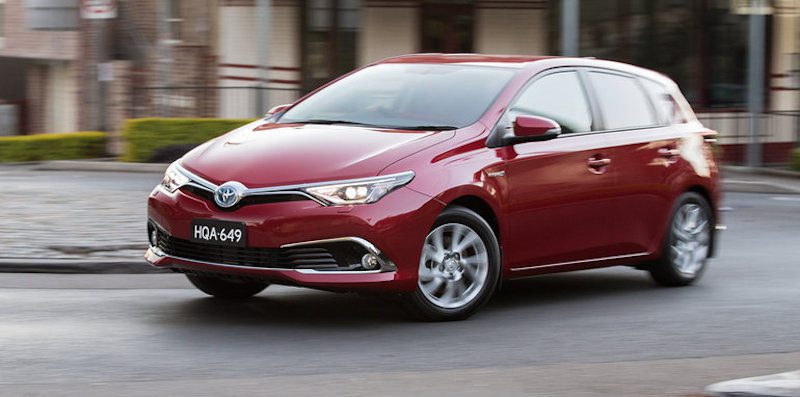 2016_toyota_corolla_hybrid_australia_01