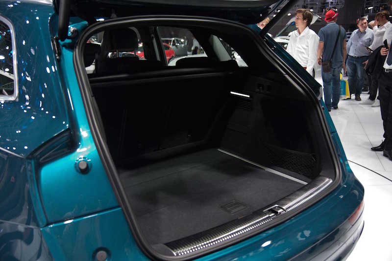 2017-audi-q5-cargo-area