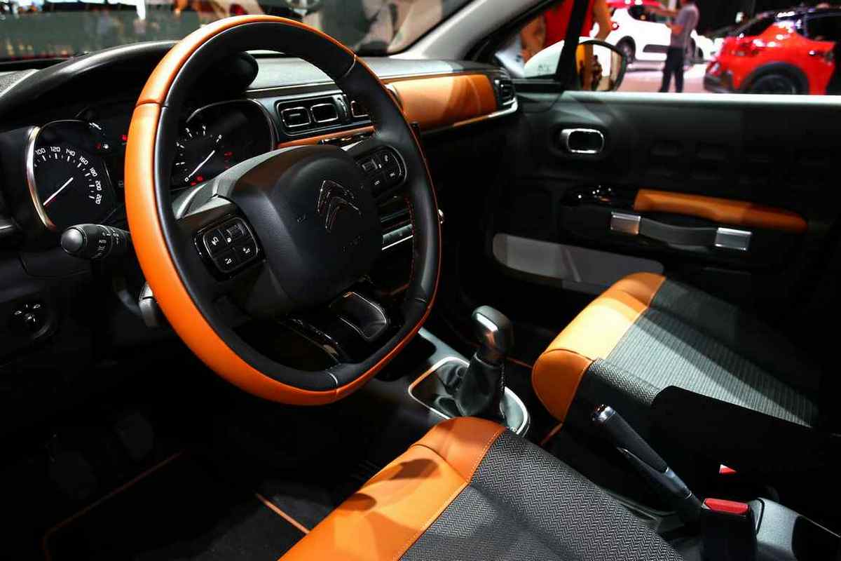 2017-citroenc3-1