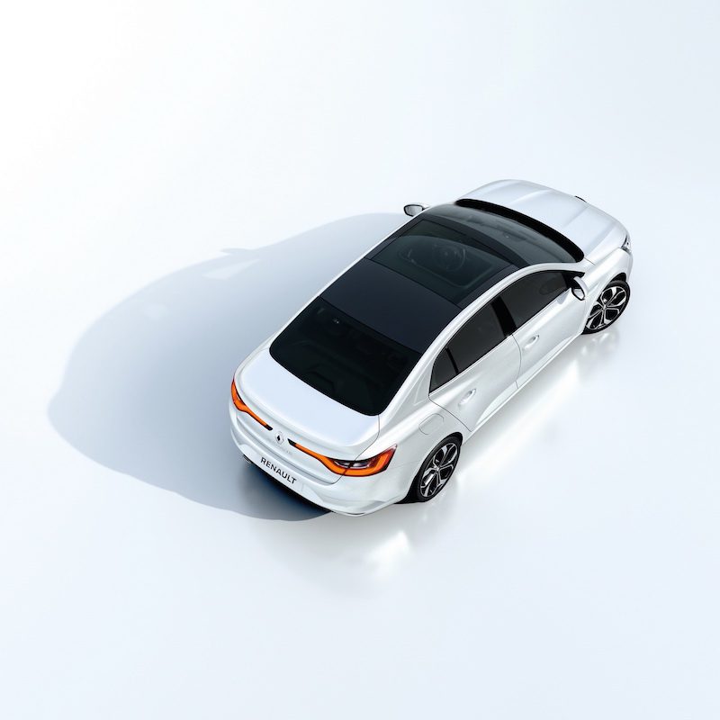 2017-renaultmeganesedan-02