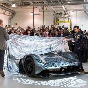 آستون مارتین AM-RB 001 خودرویی با شتابی خارق‌العاده و قیمت ۳ میلیون دلار!