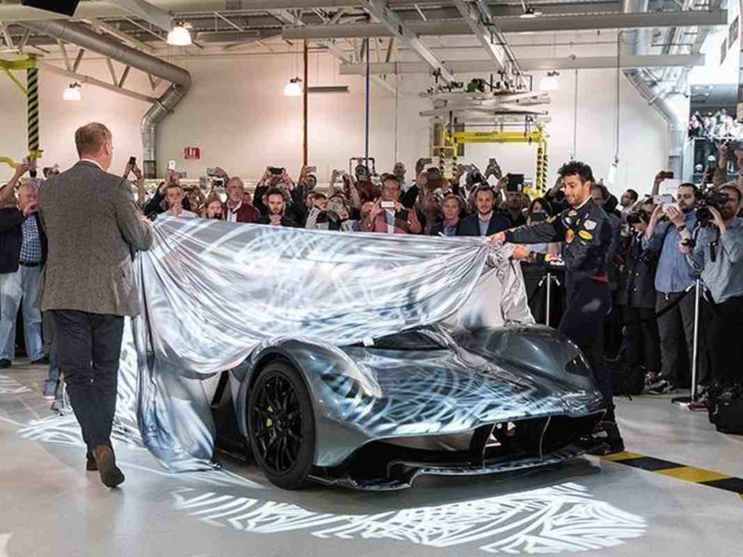 آستون مارتین AM-RB 001 خودرویی با شتابی خارقالعاده و قیمت ۳ میلیون دلار! آستون مارتین AM-RB 001 خودرویی با شتابی خارقالعاده و قیمت ۳ میلیون دلار!
