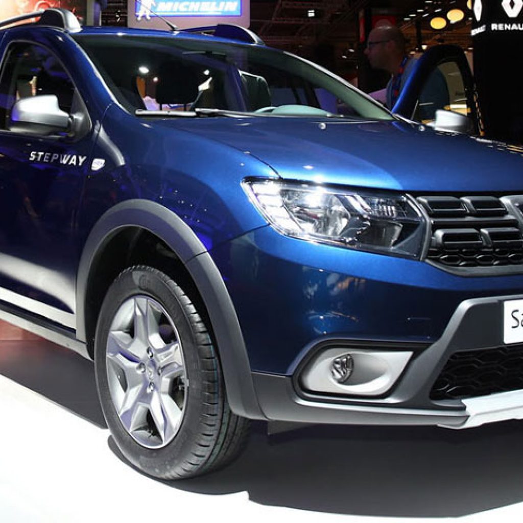 ساندرو استپ‌وی با ظاهری جدید به نمایشگاه خودروی پاریس آمد!