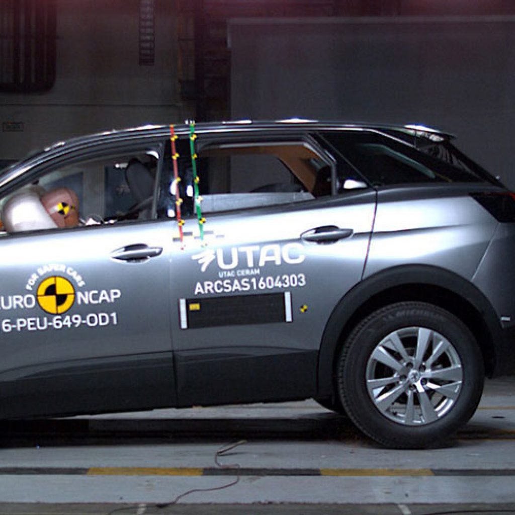 تست تصادف پژو 3008 را ببینید!