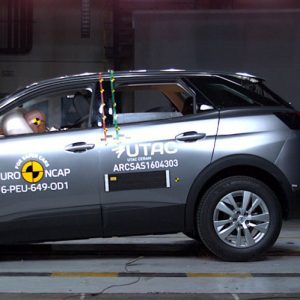 تست تصادف پژو 3008 را ببینید!