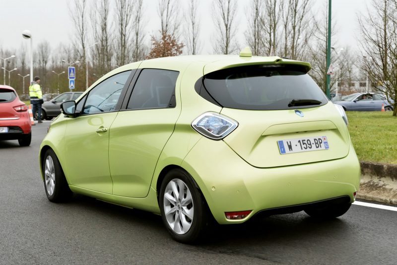 renault-next-two-autonomous-vehicle-17