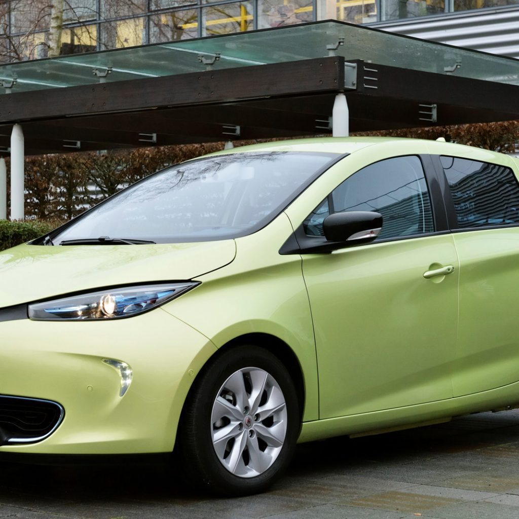 رنو خودروی بدون راننده‌ی خود را در شهر چینی‌ها آزمایش می‌کند!